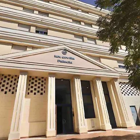 Precioso Estudio Con Parking Seville
